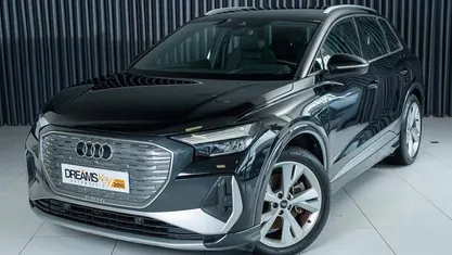 Usado Audi Q4 e-tron 150 kW (204 HP) 2022 Preto SUV