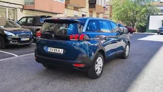 Azul Usado 2022 Peugeot 5008 Allure Monovolume | € 25.900 (Bom preço)