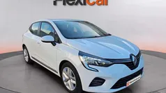Branco Usado 2021 Renault Clio V LIMITED | € 15.990 (Preço justo)