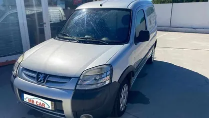 Usado Peugeot Partner 90 HP (66 kW) 2007 Cinza Monovolume