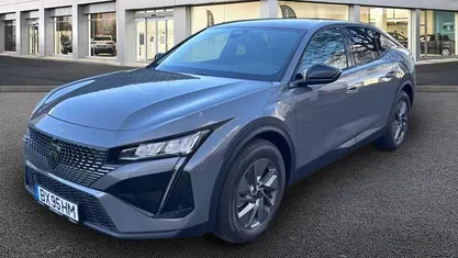 Usado 2025 Peugeot 408 Allure SUV | € 32.500 (Bom preço)