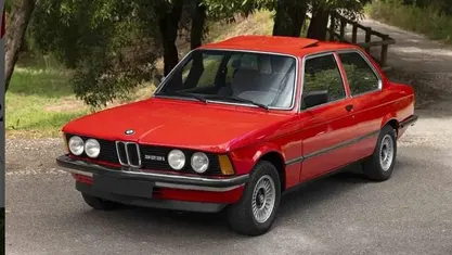 Vermelho Usado 1979 BMW 323 Sedan | € 27.500