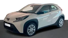 Branco Usado 2022 Toyota Aygo X-play Citadino | € 17.000 (Preço justo)