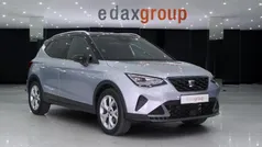 Cinzento Usado 2022 Seat Arona FR SUV | € 17.490 (Preço justo)