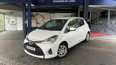 Branco Usado 2016 Toyota Yaris Active Citadino | € 13.690 (Preço justo)