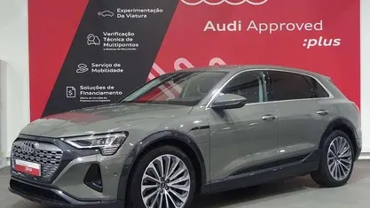 Cinzento escuro metalizado Usado 2024 Audi Q8 e-tron Advanced SUV | € 59.990 (Super Preço)