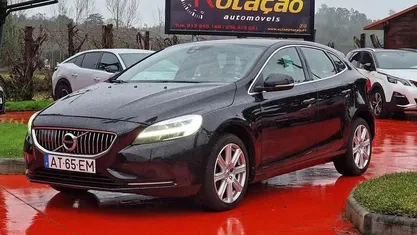 Usado Volvo V40 120 HP (88 kW) 2017 Preto
