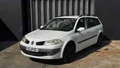 Branco Usado 2007 Renault Mégane II Luxe Sedan | € 2.490 (Preço justo)