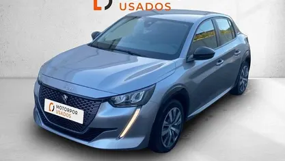 Usado 2023 Peugeot e-208 Active Citadino | € 18.250 (Preço justo)