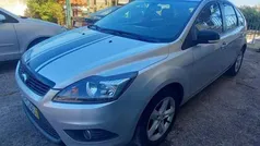 Cinzento Usado 2008 Ford Focus Sport Sedan | € 4.990 (Preço justo)