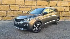 Verde Usado 2018 Peugeot 5008 Allure Monovolume | € 25.500 (Preço justo)