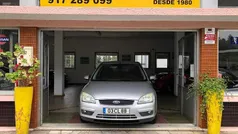 Cinzento Usado 2006 Ford Focus Citadino | € 4.250 (Preço justo)