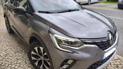 Usado Renault Captur 100 HP (73 kW) 2023 SUV