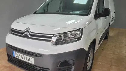 Usado Citroën e-Berlingo 100 kW (136 HP) 2024 Monovolume