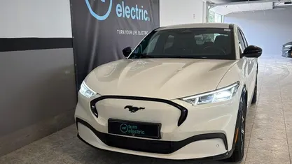 Usado Ford Mustang Mach-E 216 kW (294 HP) 2024 Branco SUV