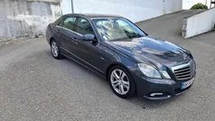 Cinzento Usado 2009 Mercedes E220 Sedan | € 10.500 (Preço justo)