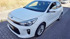 Branco Usado 2018 Kia Rio Citadino | € 12.500 (Preço justo)