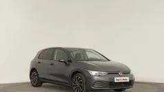 Cinzento Usado 2023 VW Golf VIII Life | € 24.490 (Preço justo)
