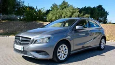Cinza Usado 2017 Mercedes A180 Style Citadino | € 17.450 (Preço justo)