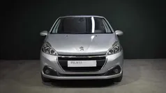 Cinzento Usado 2016 Peugeot 208 Citadino | € 10.950 (Preço justo)