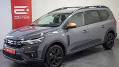 Cinza Usado 2024 Dacia Jogger Expression SUV | € 19.950 (Bom preço)