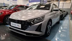 Cinzento Usado 2023 Hyundai i20 Style | € 17.940 (Preço justo)