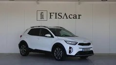Usado 2025 Kia Stonic SUV | € 21.900 (Preço justo)