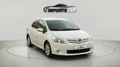 Usado 2011 Toyota Auris Comfort Citadino | € 9.999 (Preço justo)