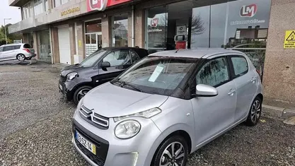 Cinza Usado 2017 Citroën C1 Feel Citadino | € 8.250 (Preço justo)
