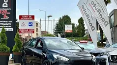 Usado 2016 Ford Focus Titanium Citadino | € 8.994 (Preço justo)