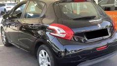 Usado 2015 Peugeot 208 Active Citadino | € 7.900 (Bom preço)