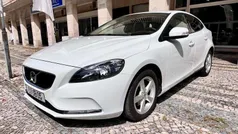 Branco Usado 2017 Volvo V40 Carrinha | € 16.900 (Preço justo)