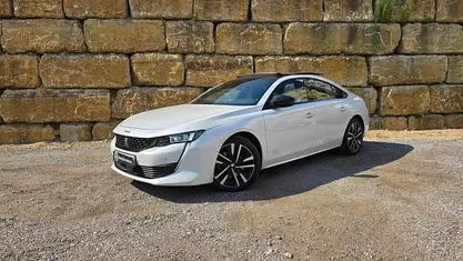 Usado Peugeot 508 225 HP (165 kW) 2022