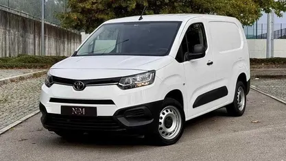 Usado Toyota Proace City City 102 HP (75 kW) 2022 Branco Monovolume