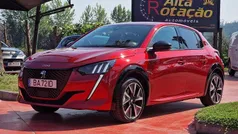 Usado 2021 Peugeot e-208 Citadino | € 17.800 (Preço justo)