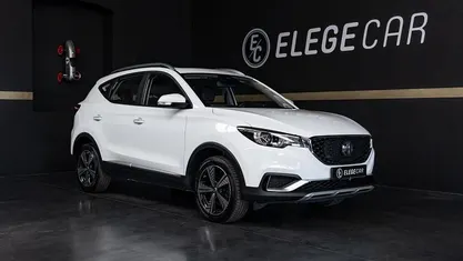 Branco Usado 2020 MG ZS Luxury SUV | € 16.500 (Preço justo)