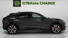 Preto Usado 2022 Ford Mustang Mach-E SUV | € 36.000 (Preço justo)