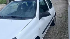 Usado 2005 Renault Clio II Citadino | € 2.250 (Bom preço)
