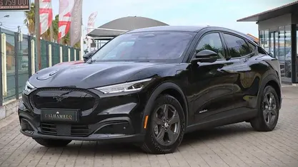 Preto Usado 2022 Ford Mustang Mach-E SUV | € 29.990 (Preço justo)
