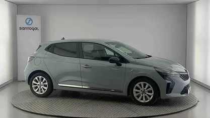 Usado Renault Clio V Evolution 101 HP (74 kW) 2024