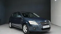 Azul Usado 2007 Kia Ceed EX Citadino | € 5.990 (Preço justo)