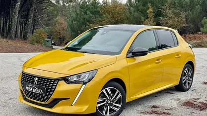 Usado 2021 Peugeot 208 Allure Citadino | € 14.990 (Preço justo)