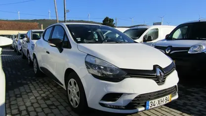 Usado Renault Clio IV Zen 90 HP (66 kW) 2019 Branco