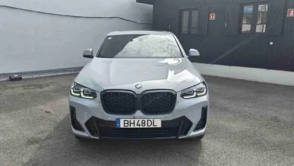 Cinzento Usado 2024 BMW X4 Comfort Edition SUV | € 65.490 (Preço justo)