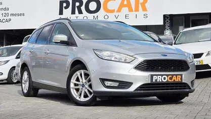 Usado Ford Focus Trend+ 120 HP (88 kW) 2018 Cinzento Carrinha