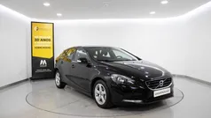Preto Usado 2014 Volvo V40 Kinetic Carrinha | € 12.980 (Preço justo)