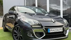 Cinzento Usado 2014 Renault Mégane III Coupé | € 8.990 (Bom preço)