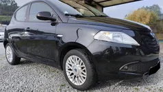 Preto Usado 2014 Lancia Ypsilon Gold Citadino | € 7.500 (Preço justo)