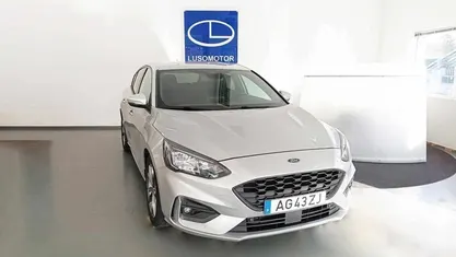 Cinzento Usado 2021 Ford Focus Citadino | € 19.450 (Preço justo)