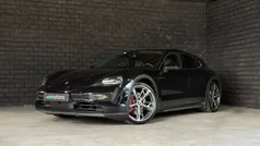 Preto Usado 2023 Porsche Taycan 4S Sedan | € 89.990 (Preço justo)